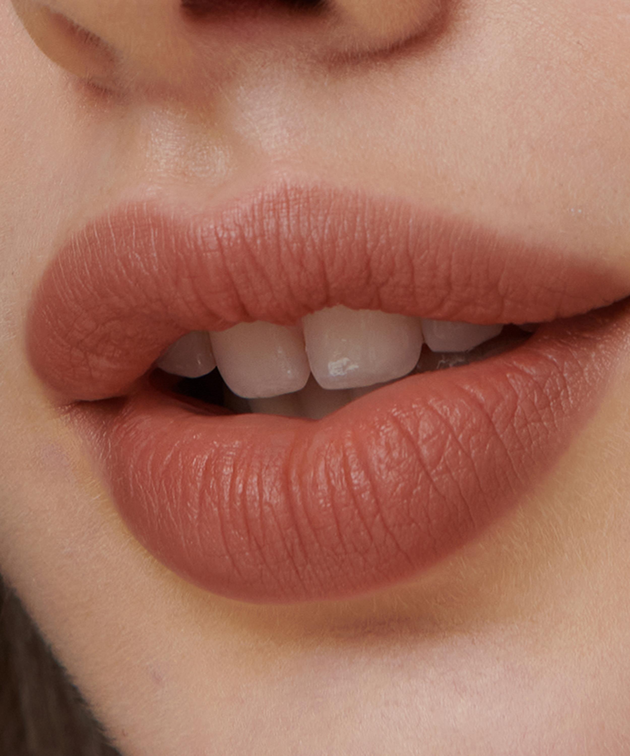 Lisa Eldridge Beauty Velveteen Liquid Lip Colour 3ml