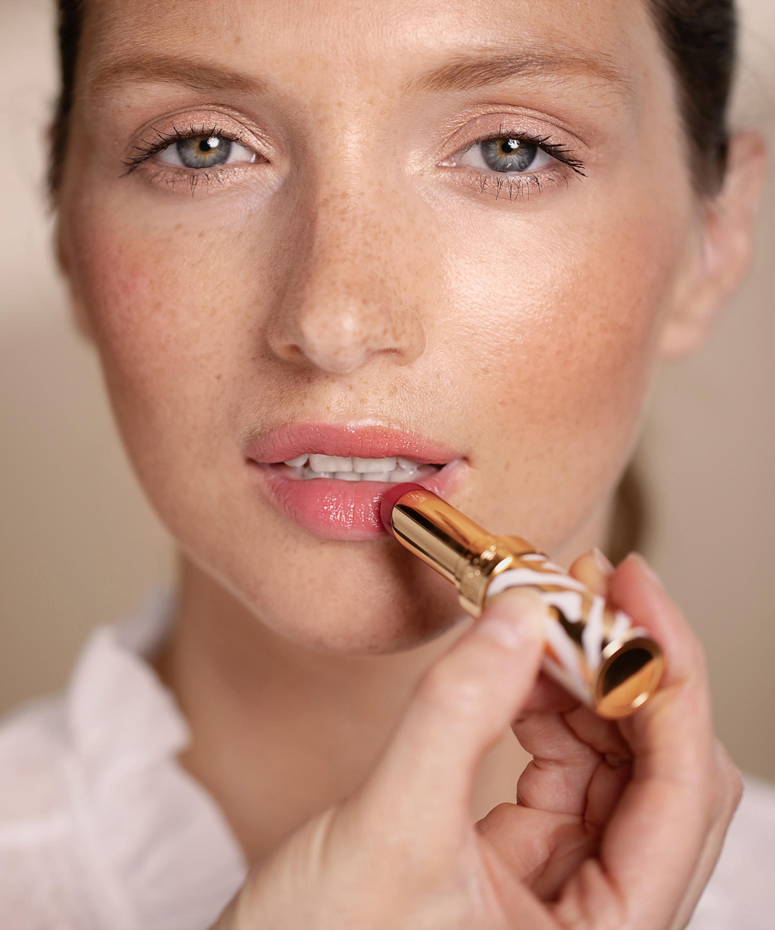 Sisley Paris                                                                                                                                        Le Phyto Rouge Shine Lipstick 3g